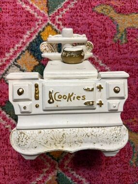 Mccoy White and Gold Ceramic 'Cookies' Cookie Jar